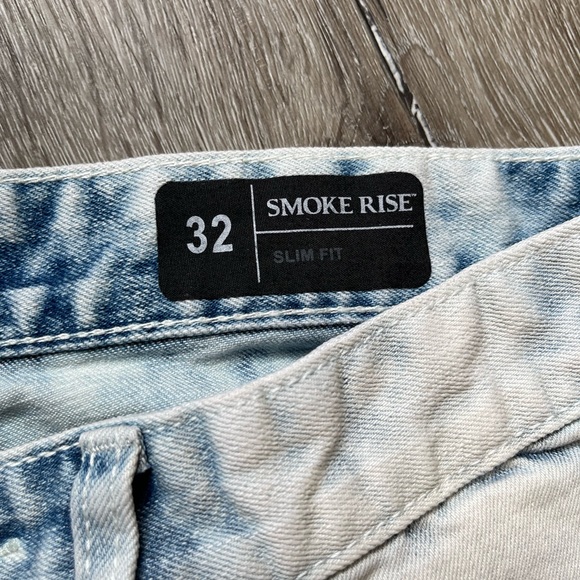 Men’s Shorts brand is “Smoke Rise” - Picture 2 of 5